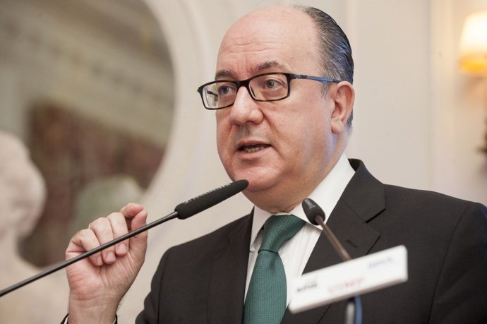El presidente de la Asociación Española de Banca (AEB), José María Roldán
