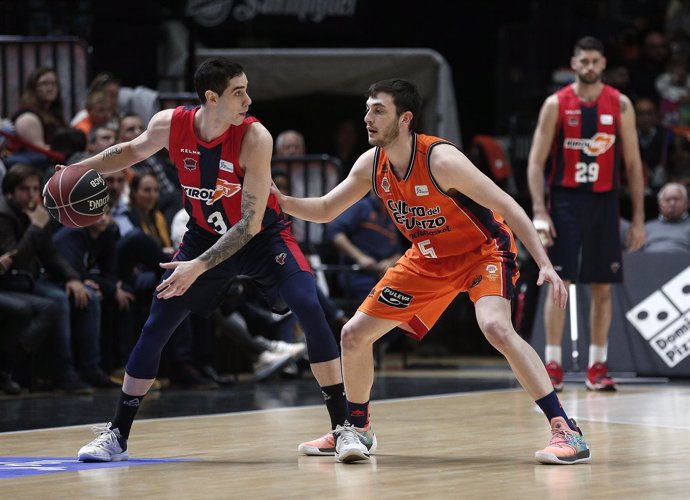 Baskonia y Valencia Basket se miden en la Liga Endesa