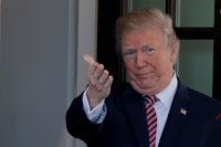 Trump pide a sus asesores comerciales que estudien la posibilidad de volver al TPP