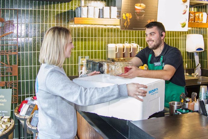 Starbucks colabora con Hope Food y weSAVEeat para aprovechar el excedente de ali