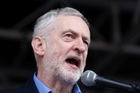 Corbyn acusa a May de someterse a Trump en vez de pedir una investigación del presunto ataque químico de Duma