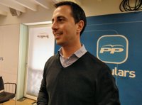 El PP cree que "no tiene una repercusión grande" la ausencia de Bauzá en la votación del descuento aéreo