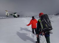El senderista localizado en la sierra de Jaén viaja a su casa tras constatarse que "no tiene ningún tipo de lesiones"