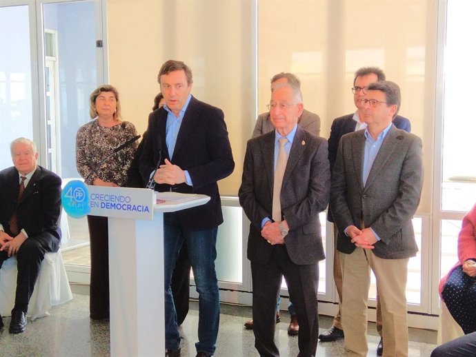 Rafael Hernando (PP) en un encuentro en Almería