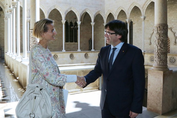 Eniko Gyori i Carles Puigdemont.