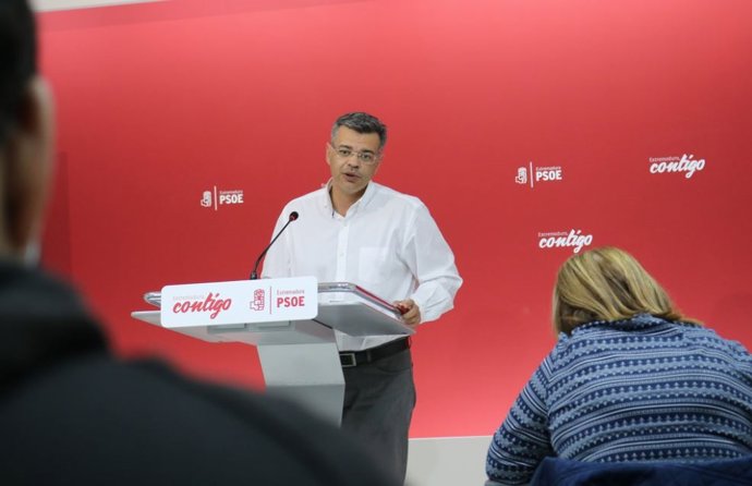 El portavoz del PSOE de Extremadura, Juan Antonio González