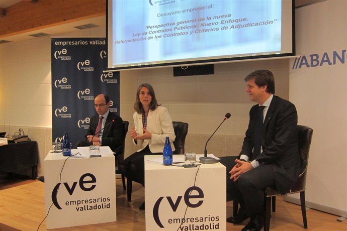 Desayuno informativo de la CVE sobre la ley de contratos  13/04/2018