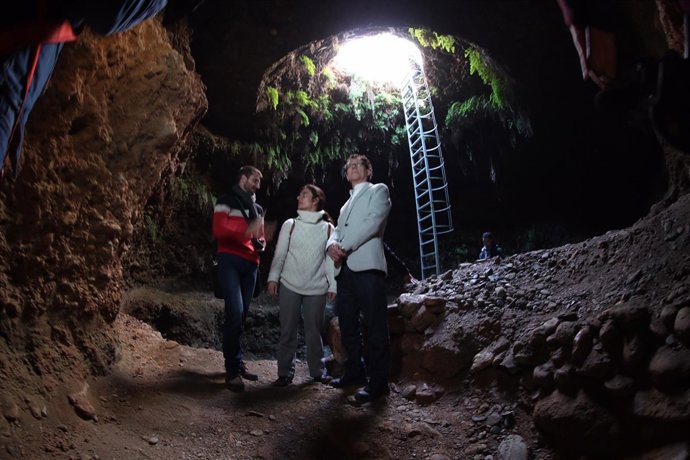 El director de la Alhambra en el Silo-Mazmorra Grande del Secano