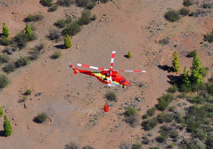 Helicóptero para luchar contra los incendios