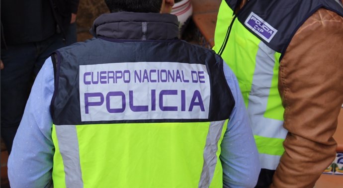 Policía, agente, policía en València