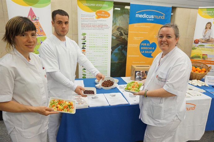 Arantxa Ibarrola, Arantza Ruiz de las Heras y Mario Landa.