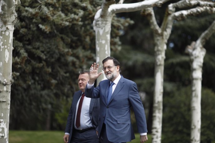 Rajoy recibe en la Moncloa al primer ministro de Dinamarca, Lars Lokke Rasmussen