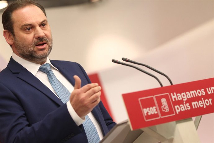 ARXIU/Roda de premsa del secretari d'Organització del PSOE José Luis Ábalos