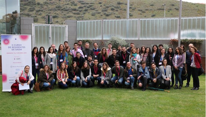 Residentes en oncología médica en Andalucía se citan en Granada