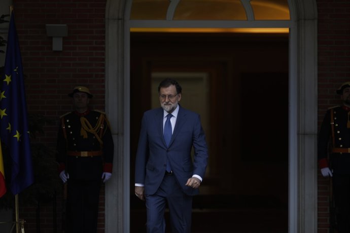 Rajoy surt a rebre el primer ministre de Dinamarca a la Moncloa