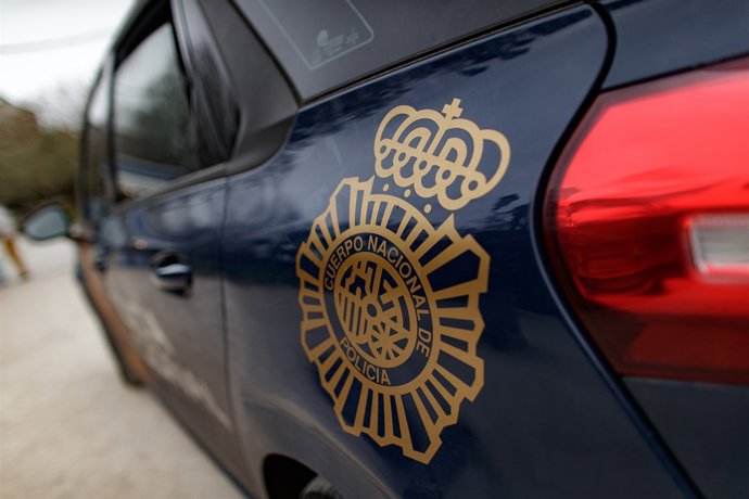 Cotxes, cotxe de la Policia Nacional