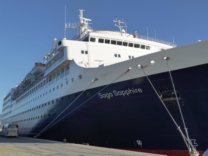 Buque Saga Sapphire, atracado en el puerto de Motril (Granada)
