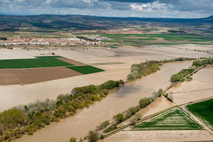 Campos inundados por el Ebro en Cabanillas