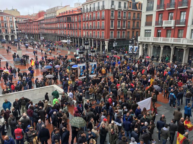 Valladolid.- Los cazadores se concentran en la Plaza Mayor 