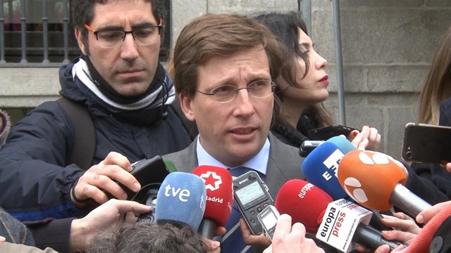 PP pide por carta a Carmena que reconsidere otorgarle la Medalla de Honor de Madrid a la Policía municipal