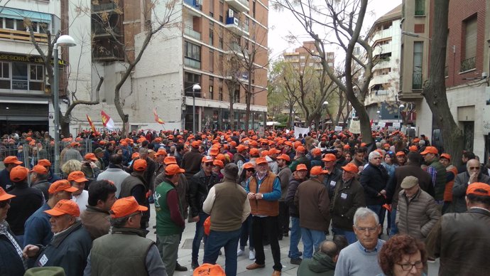 Manifestación convocada por los cazadores de Castilla-La Mancha
