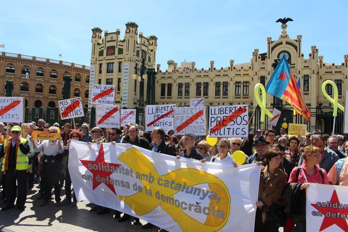 Manifestants per la llibertat dels presos polítics