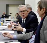 Albella defiende el papel de la CNMV en la OPA sobre Abertis al apostar por la "fluidez" en el proceso