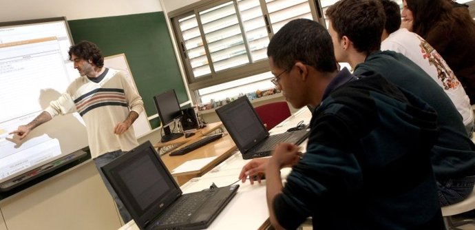 Imatge de recurs d'un professor