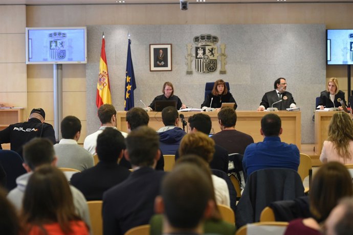 Judici als vuit acusats per l'agressió a Guàrdies Civils a Alsasua en 2016