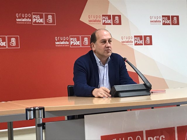 El portavoz parlamentario del PSdeG, Xoaquín Fernández Leieceaga