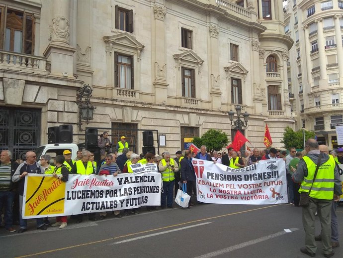 Pensionistas en València