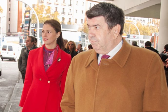 María Jesús Ruiz/José MAría Gil Silgado