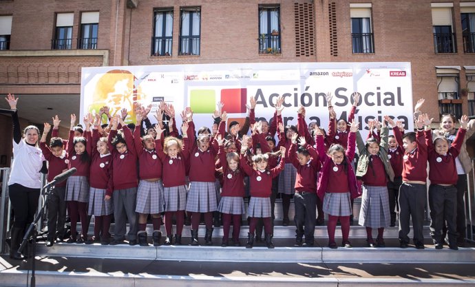 Concierto '#HazQueSuenelaPlaza'  de Acción Social por la Música