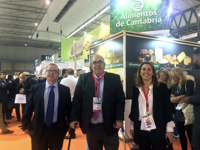 Oria visita a los productores cántabros presentes en Alimentaria 2018