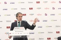 De la Serna afirma que la renuncia de Cifuentes a su máster es un "acierto" y una decisión que le "honra"