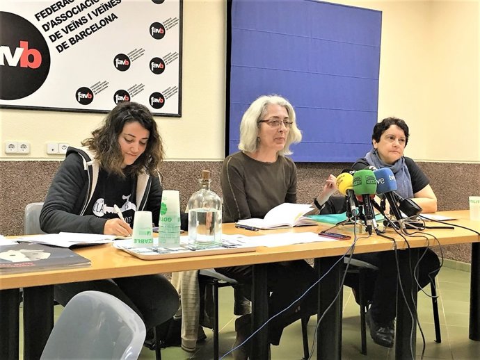 Anna Menéndez (Favb) Mercè Duch (Tanquem els Cies) Míriam Planes (Aigua és vida)