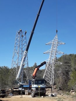 Construcció d'una nova línia d'Endesa en el Baix Penedès