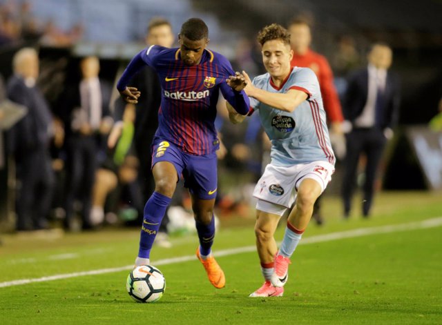 Nelson Semedo escapa de un rival en un Celta-Barcelona