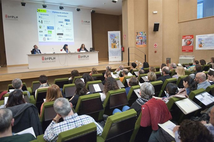 Asistentes a la jornada sobre el cáncer laboral