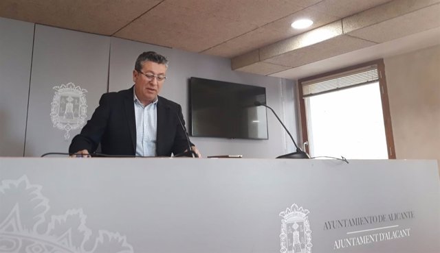 Fernando Marcos, en la rueda de prensa de la junta de Gobierno esste viernes