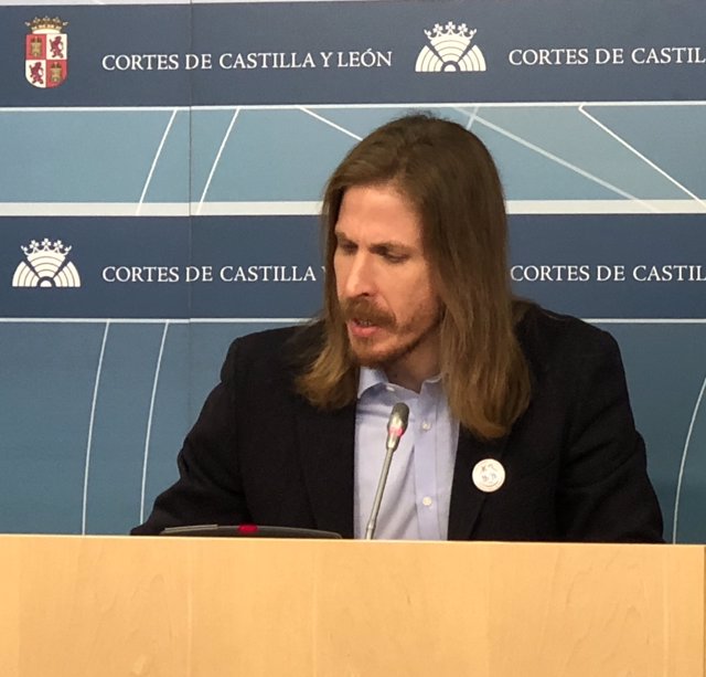 El secretario general de Podemos CyL, Pablo Fernández, 18-4-18