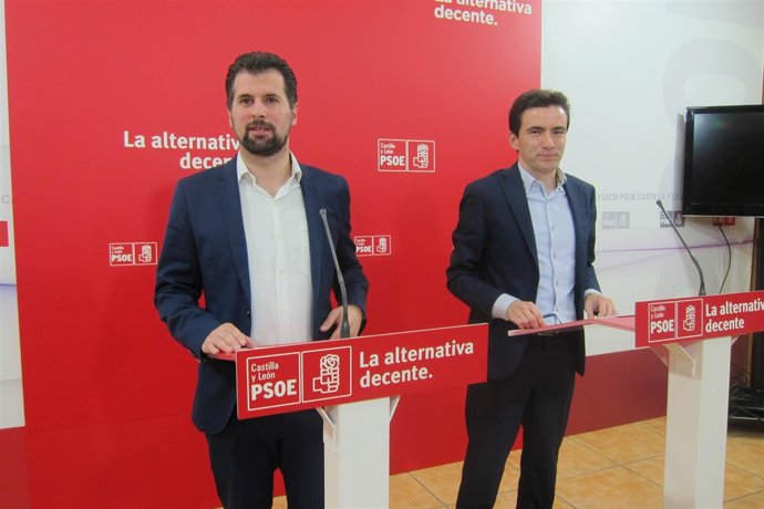 Tudanca y Casares atienden a los medios. Valladolid 18/04/20418