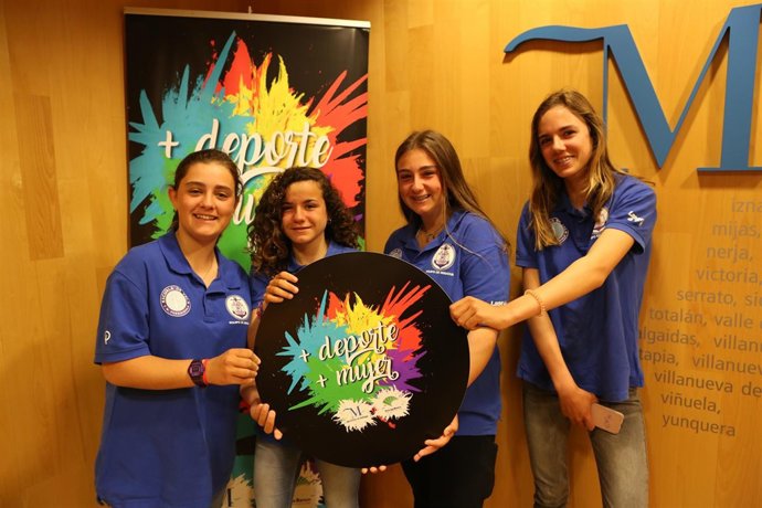 La Diputación impulsa la práctiva de vela ligera 