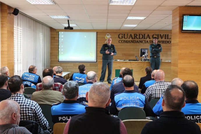 FORMACIÓN A POLICÍAS LOCALES