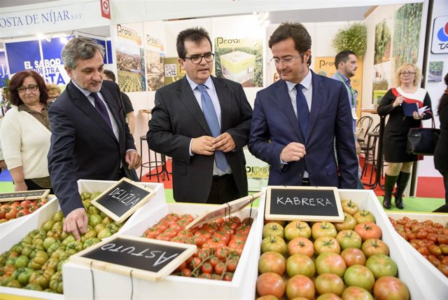 Ángel Escobar y Antonio J. Rodríguez, en la inauguración de Expolevante 2018.