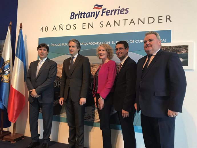 Inauguración de la exposición de los 40 años de Brittany Ferries en Santander