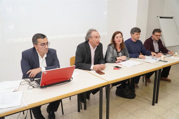 Armengol se reúne con Apimas de Menorca