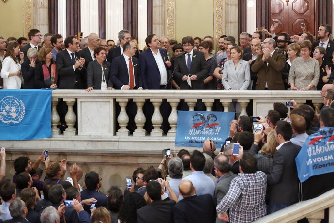 C.Puigdemont després de la declaració d'independència de Catalunya