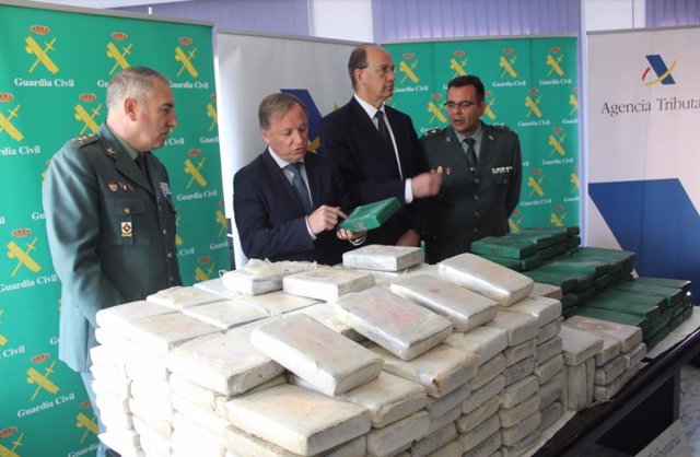 Interceptados 325 kilos de droga en el Puetro de València