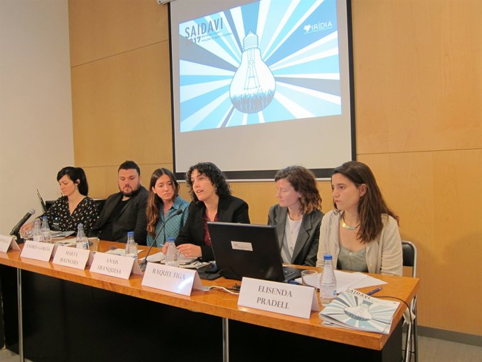 Roda de premsa del Centre de DDHH Irídia